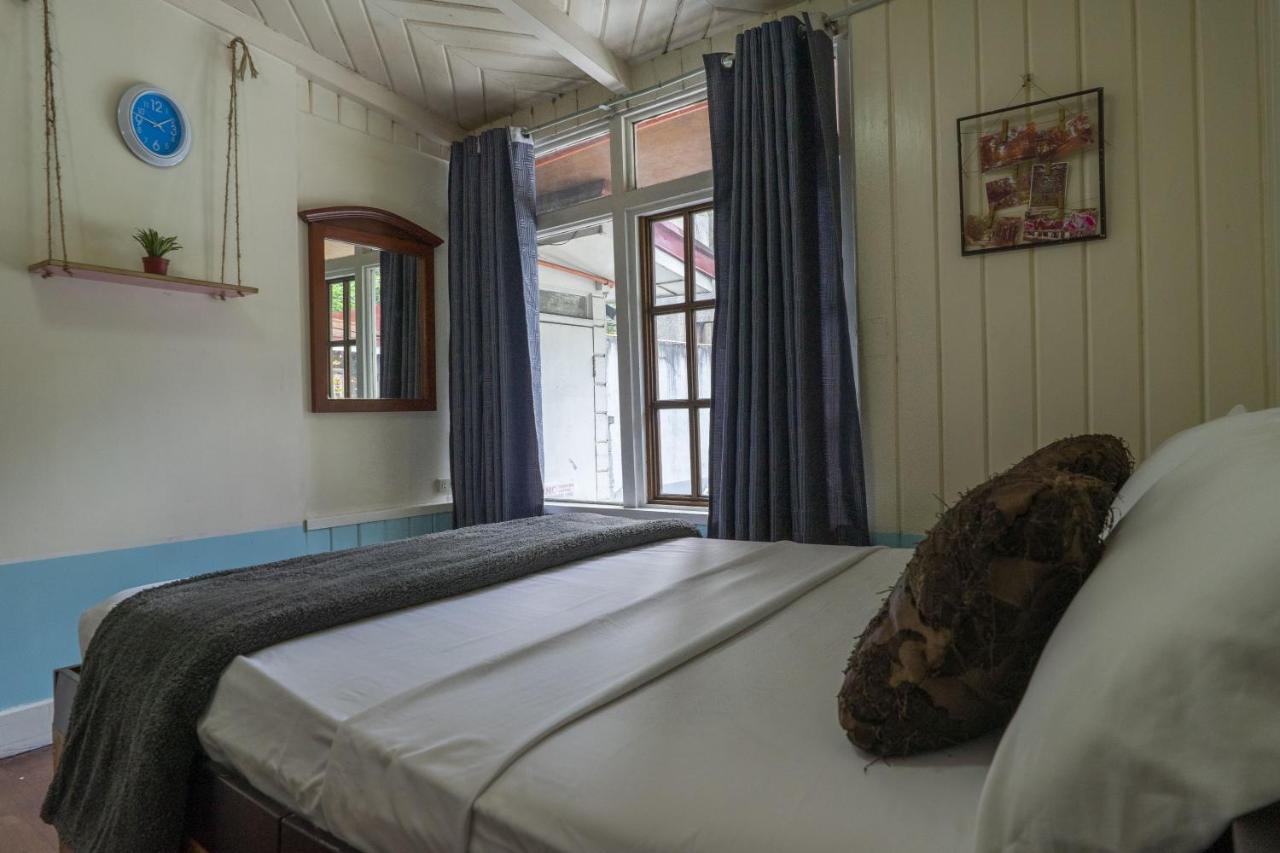 バギオ オールド オレンジウッド ベッド アンド ブレックファスト Bed & Breakfast エクステリア 写真