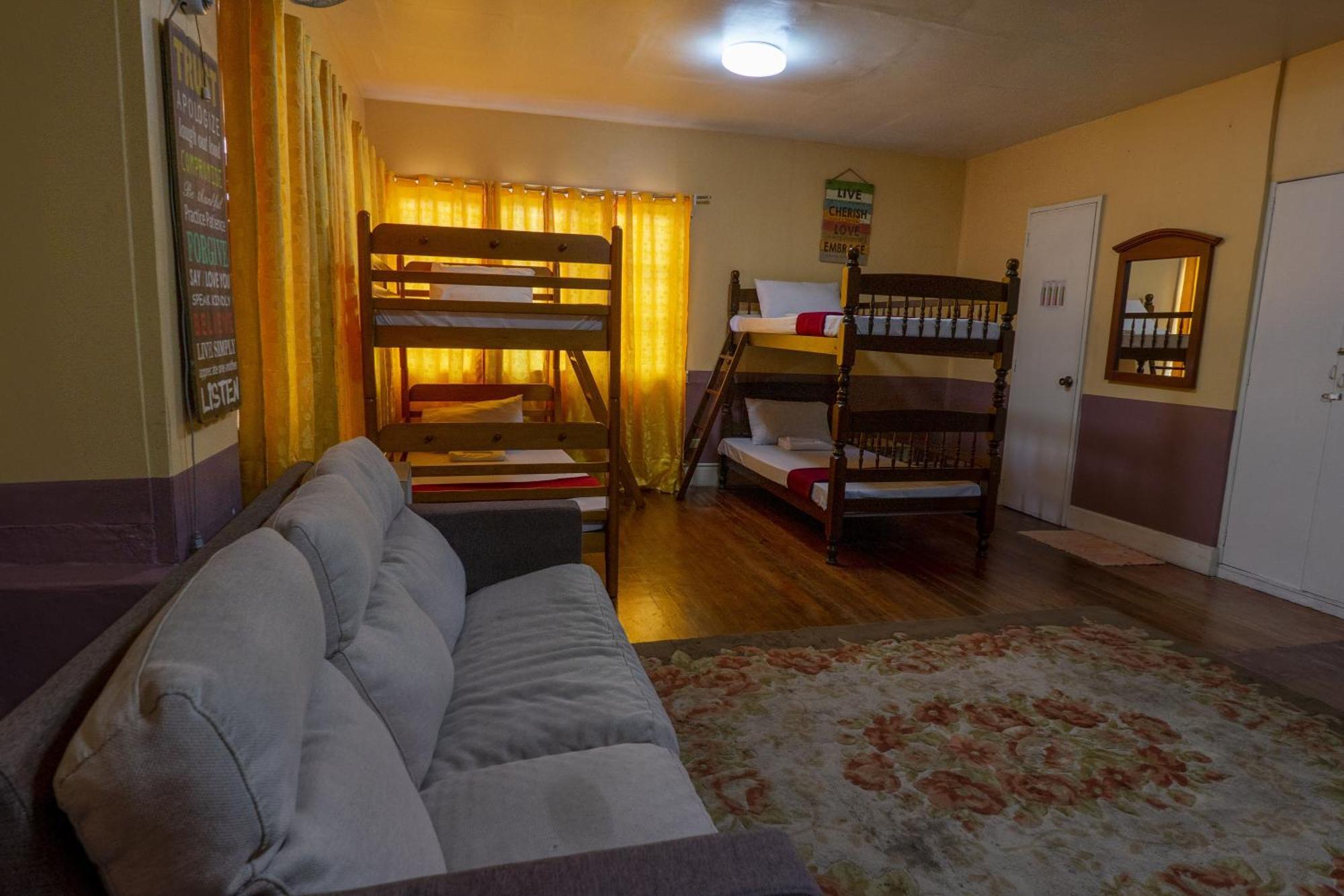 バギオ オールド オレンジウッド ベッド アンド ブレックファスト Bed & Breakfast エクステリア 写真