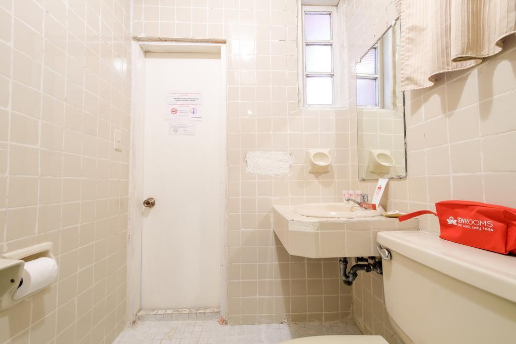 バギオ オールド オレンジウッド ベッド アンド ブレックファスト Bed & Breakfast 部屋 写真