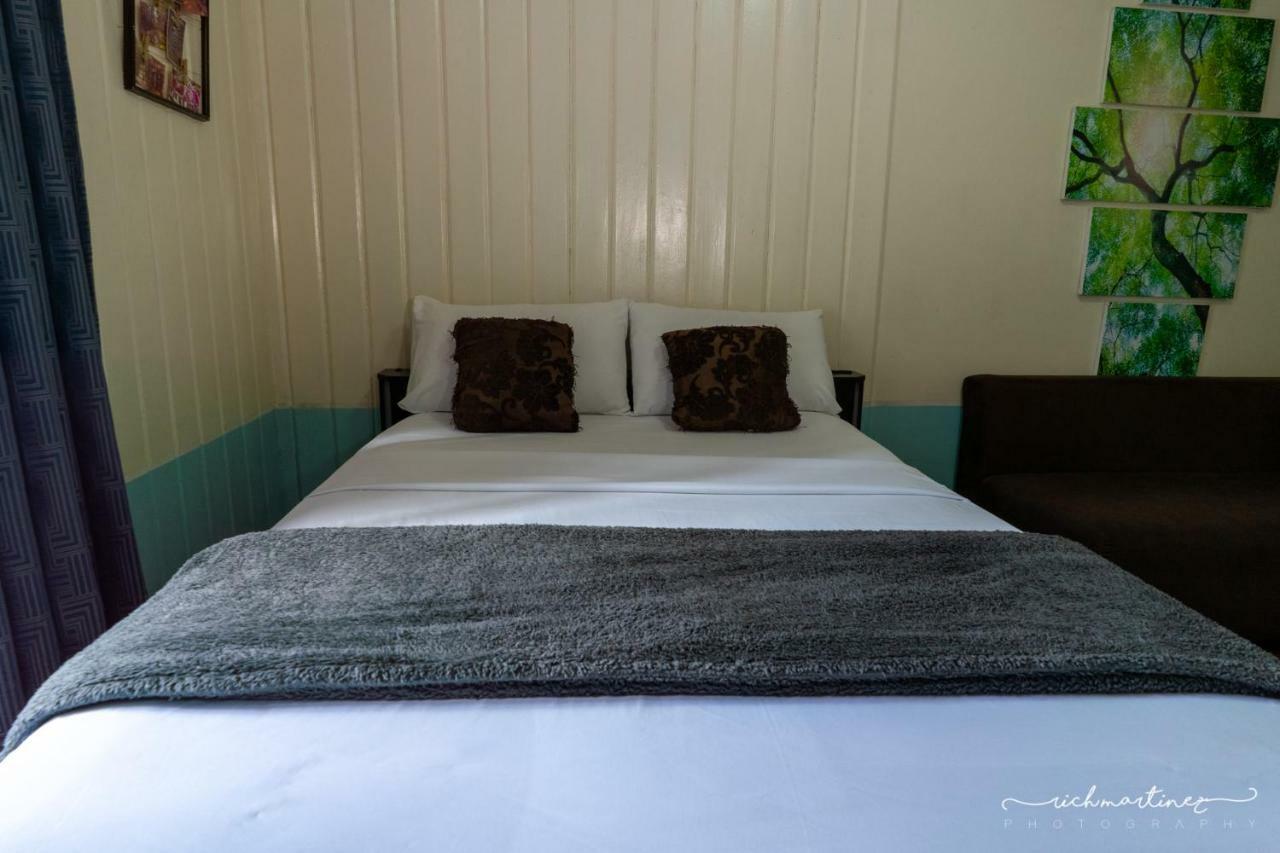 バギオ オールド オレンジウッド ベッド アンド ブレックファスト Bed & Breakfast エクステリア 写真